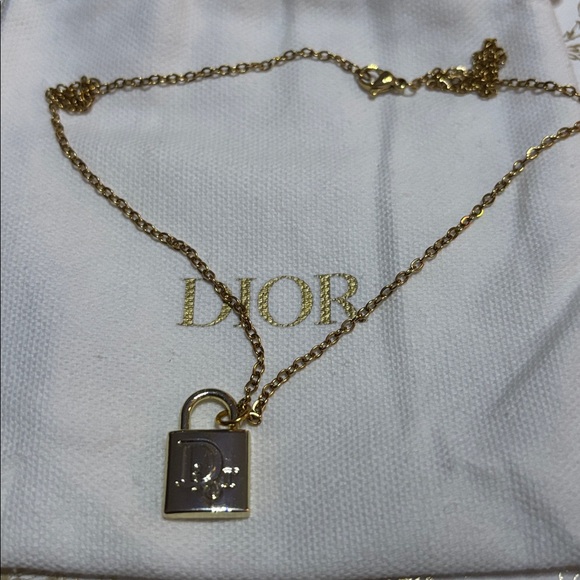 Dior set - Picture 4 of 5